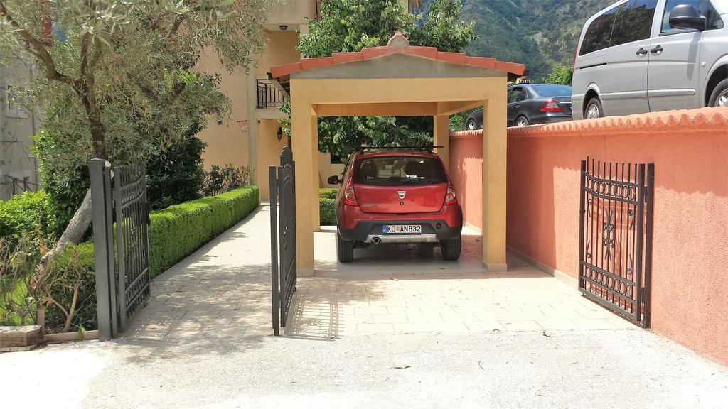 Sole Apartments Kotor Buitenkant foto